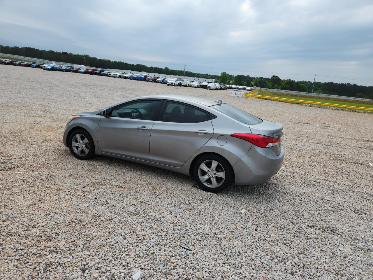 2012 HYUNDAI ELANTRA GLS photo 4