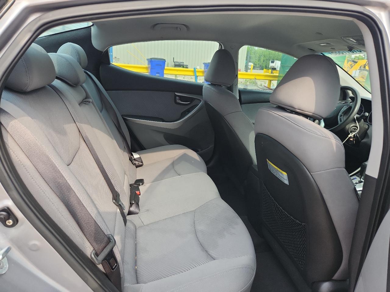 2012 HYUNDAI ELANTRA GLS photo 28