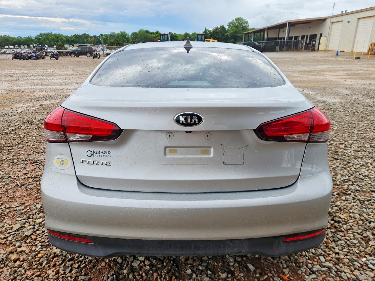2017 KIA FORTE LX photo 11