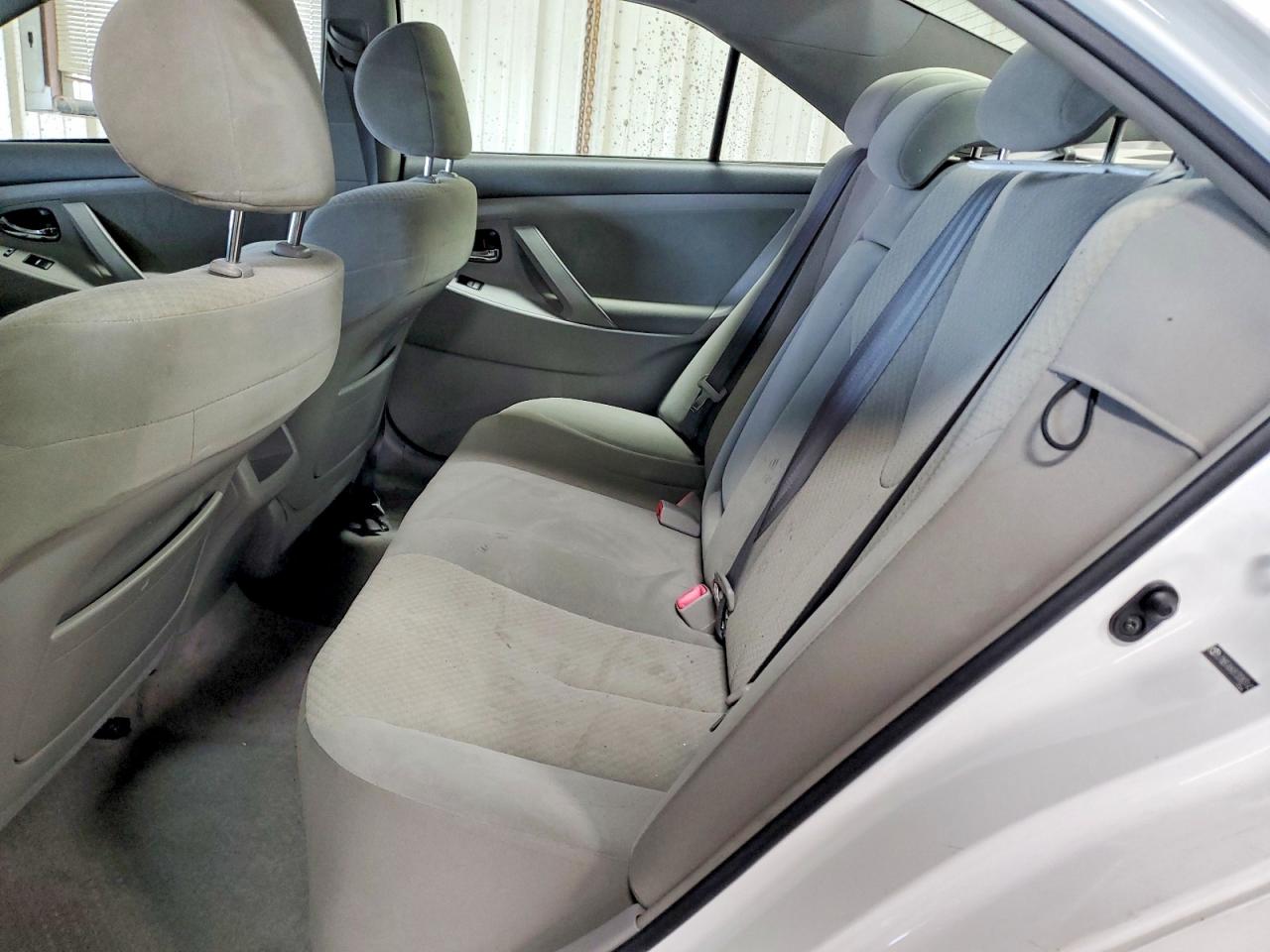2007 TOYOTA CAMRY LE photo 28