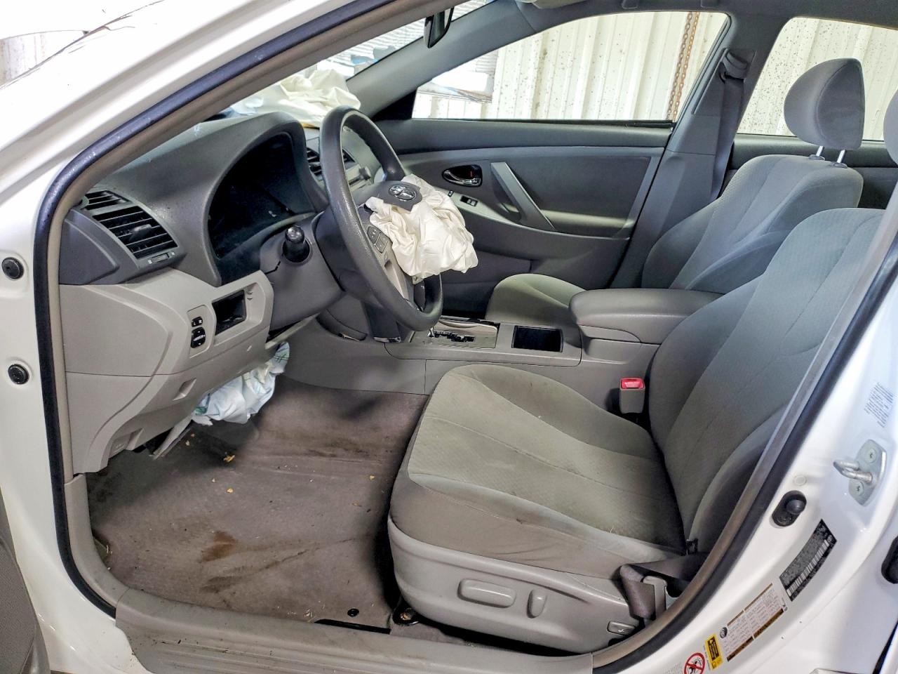 2007 TOYOTA CAMRY LE photo 19