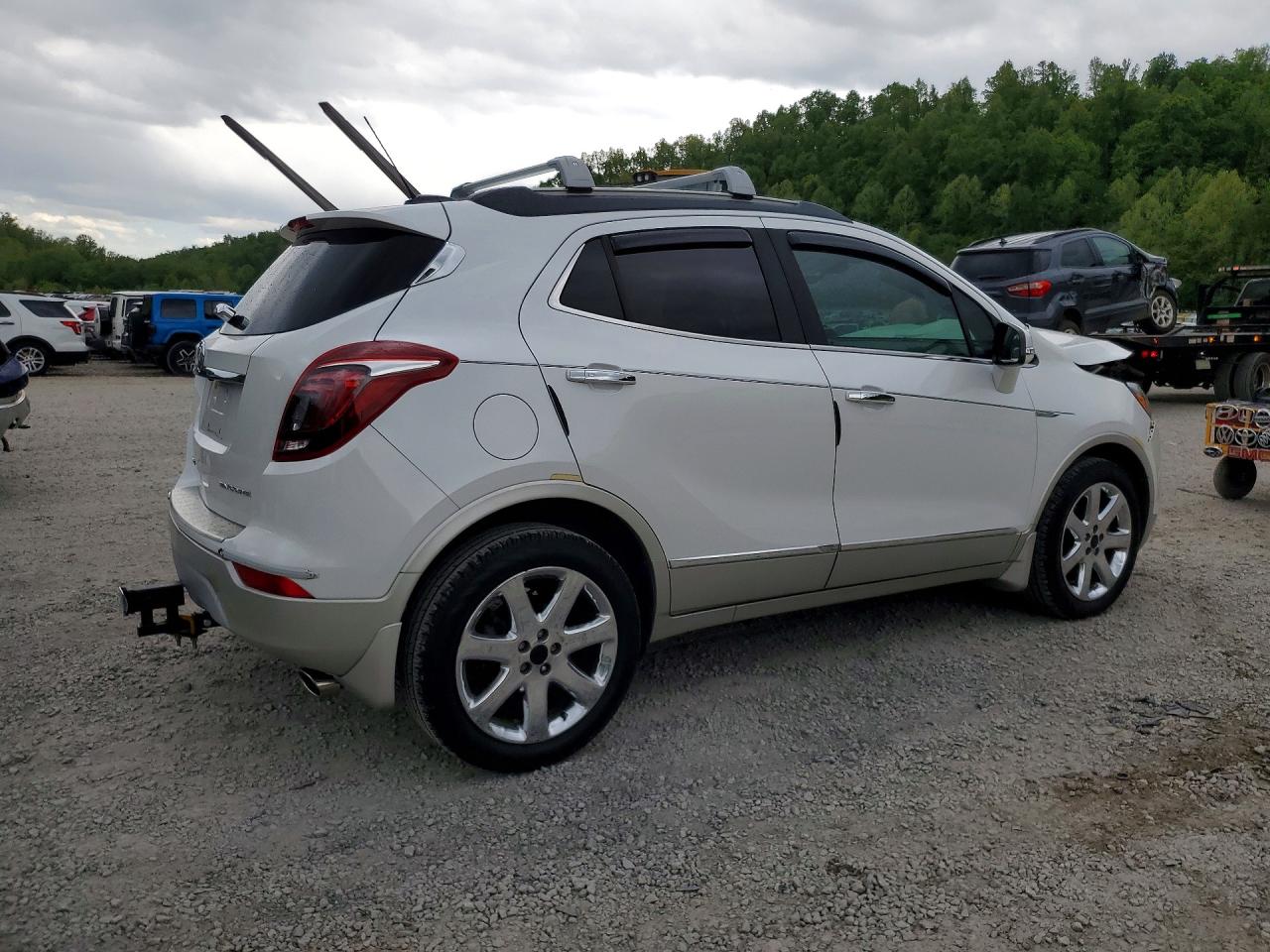 2017 BUICK ENCORE ESSENCE photo 5