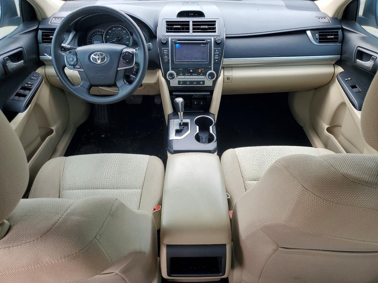 2013 TOYOTA CAMRY LE photo 22