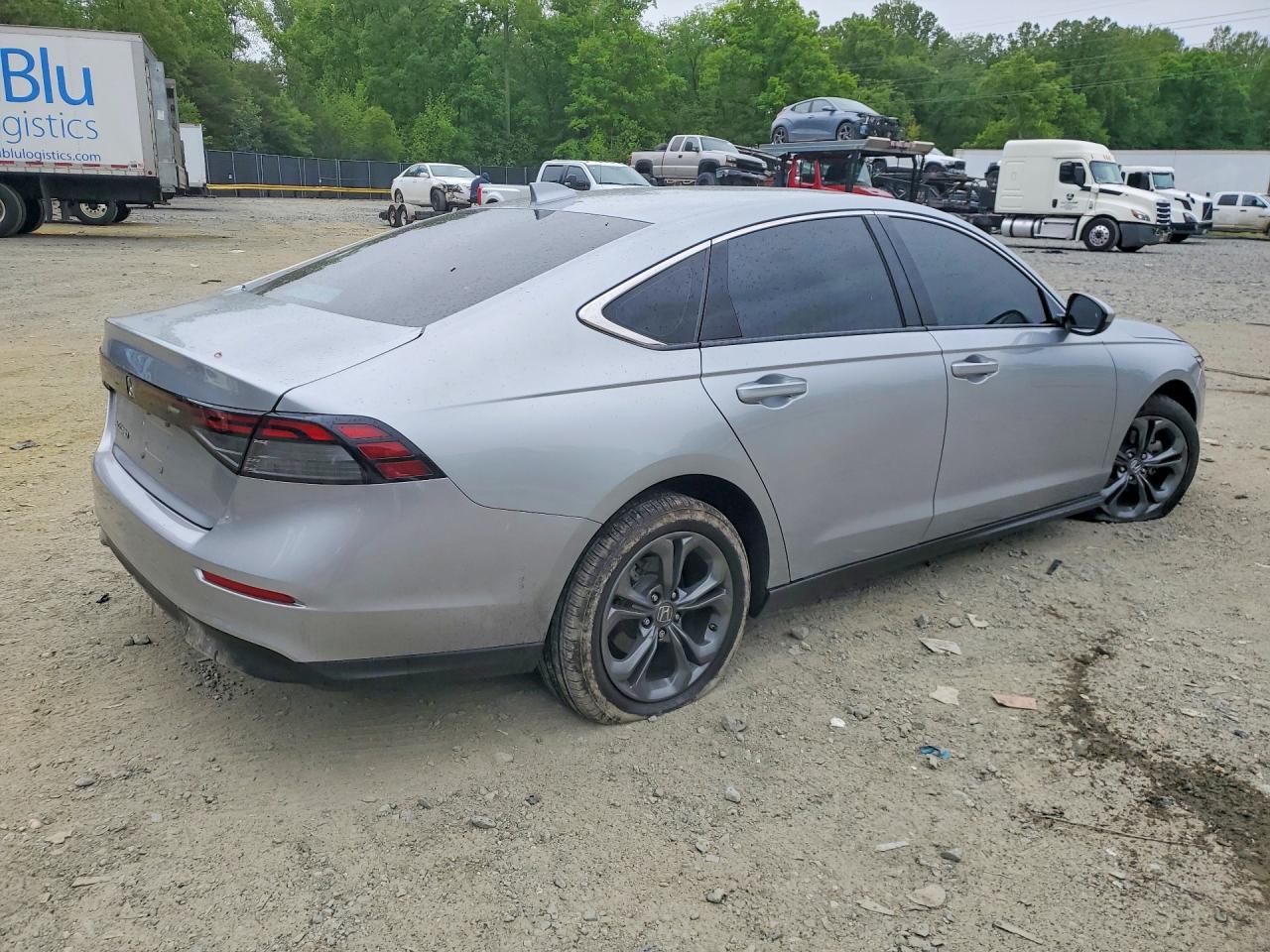 2024 HONDA ACCORD EX photo 7