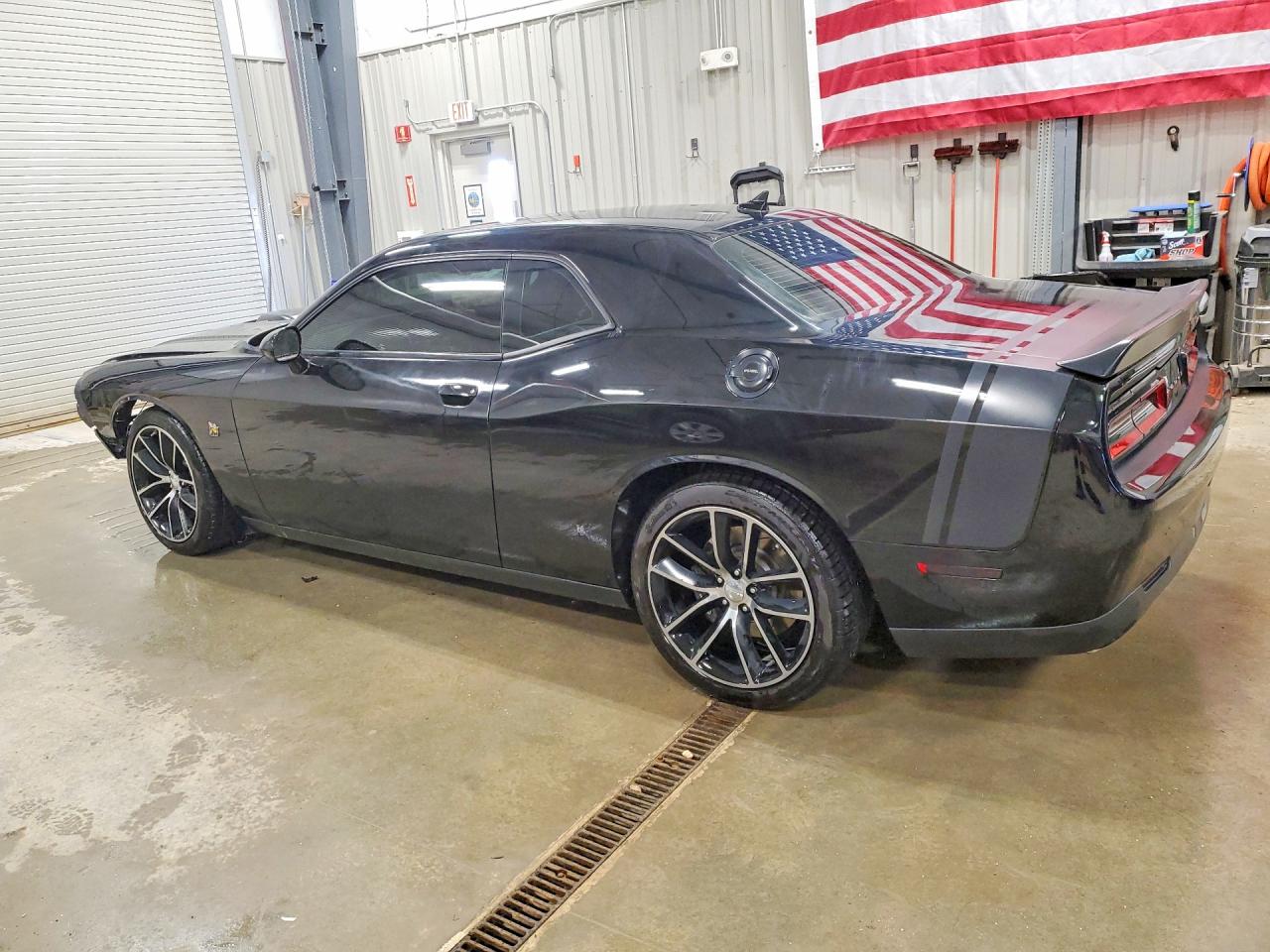 2016 DODGE CHALLENGER R photo 2