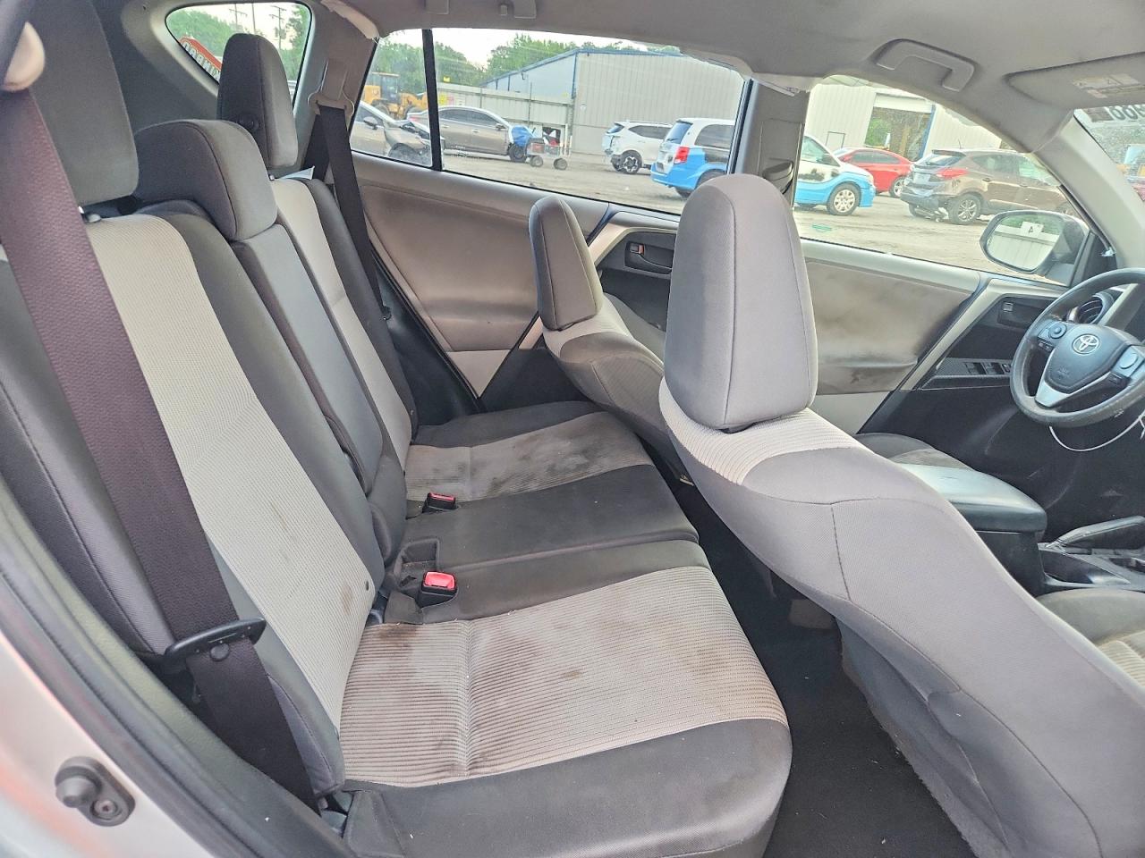 2013 TOYOTA RAV4 LE photo 21