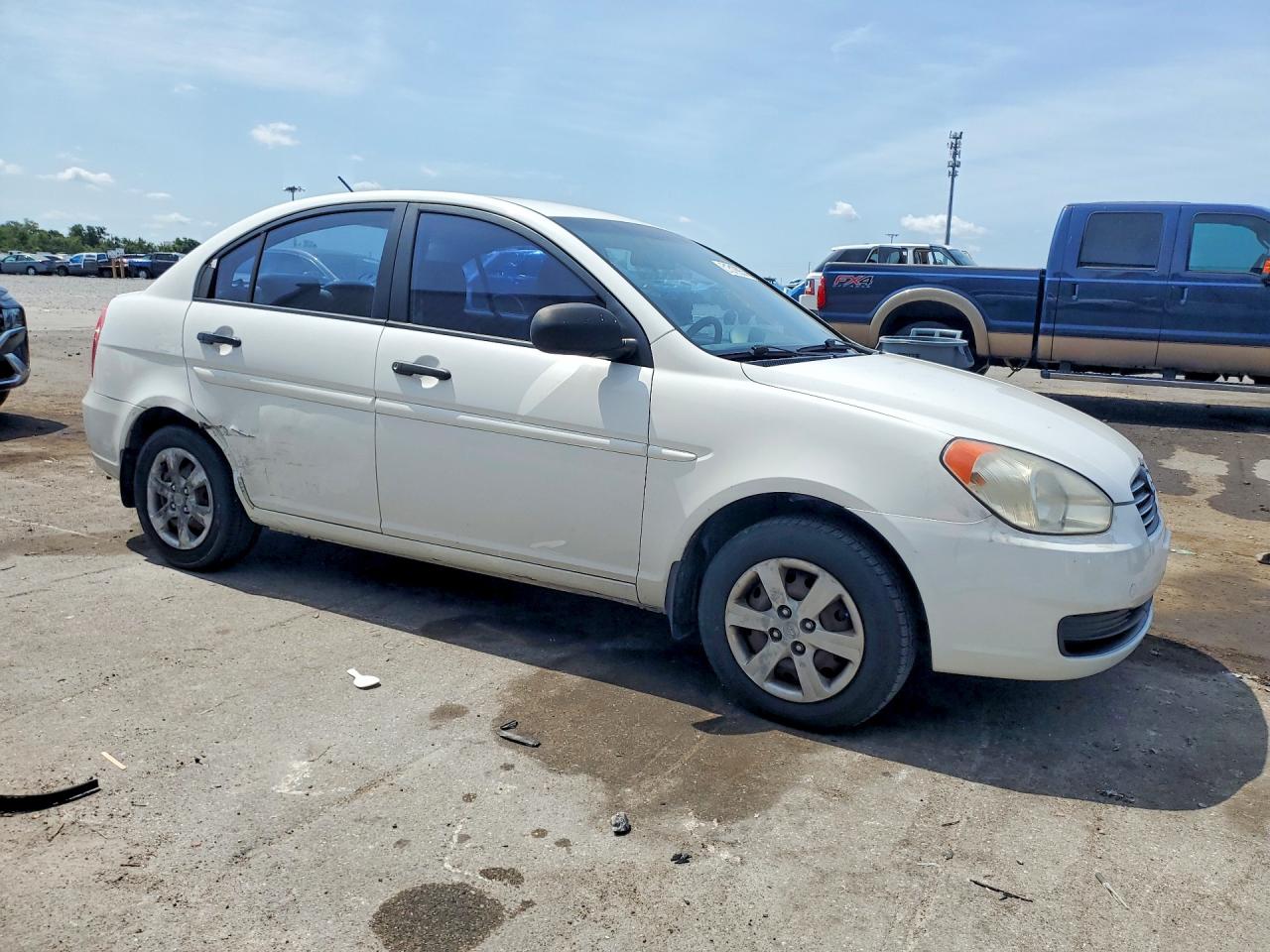 2010 HYUNDAI ACCENT GLS photo 10