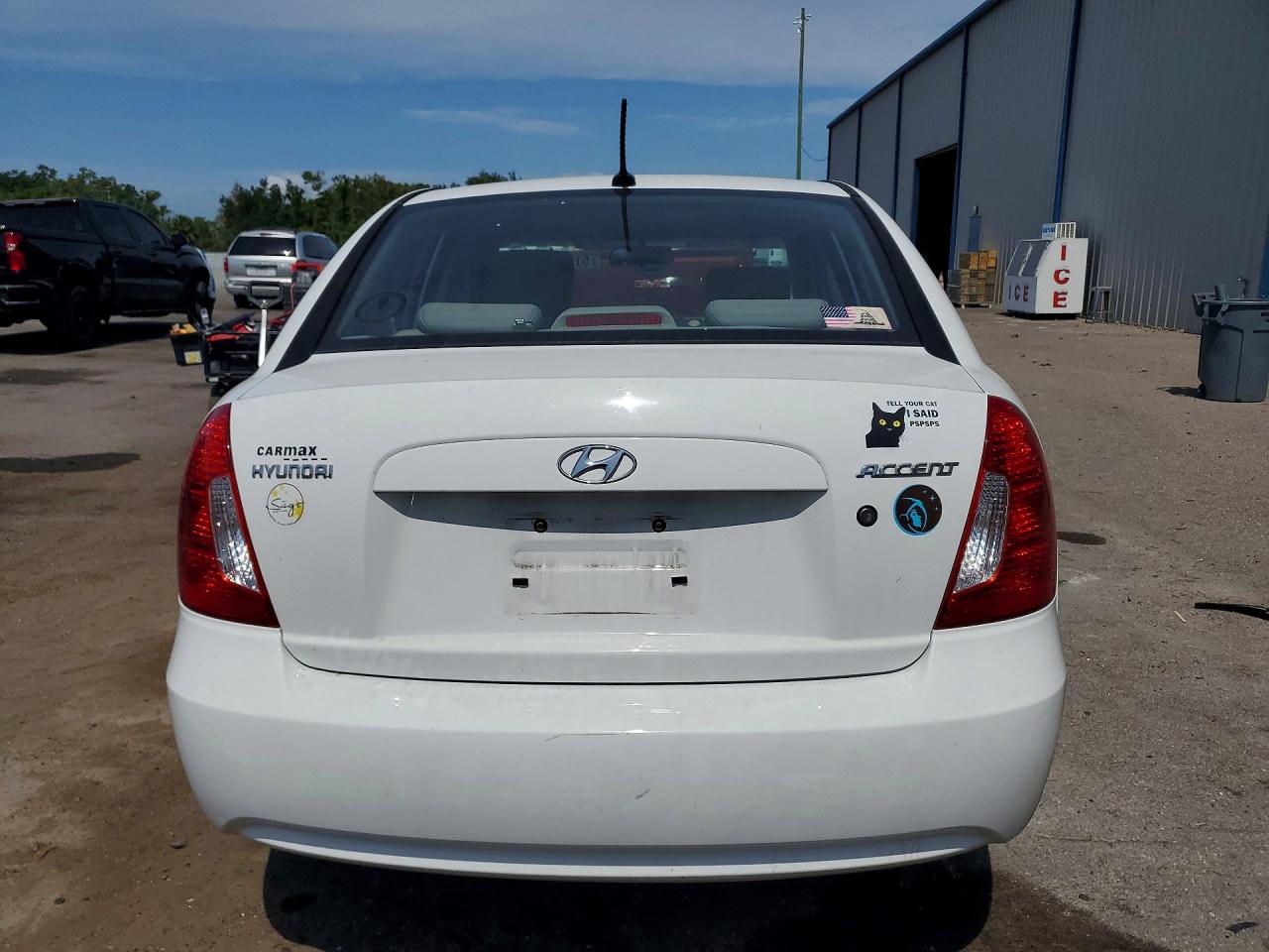 2010 HYUNDAI ACCENT GLS photo 16