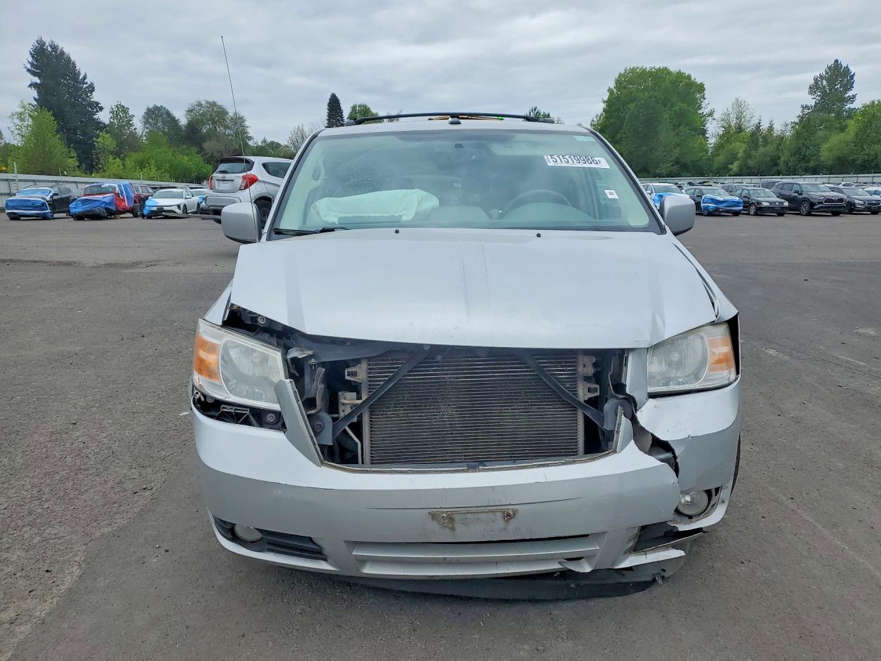2010 DODGE GRAND CARAVAN SXT photo 5