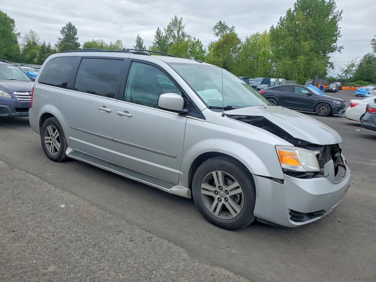 2010 DODGE GRAND CARAVAN SXT photo 4