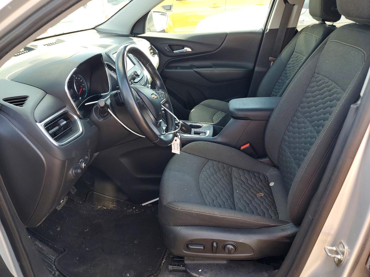 2020 CHEVROLET EQUINOX LT photo 7