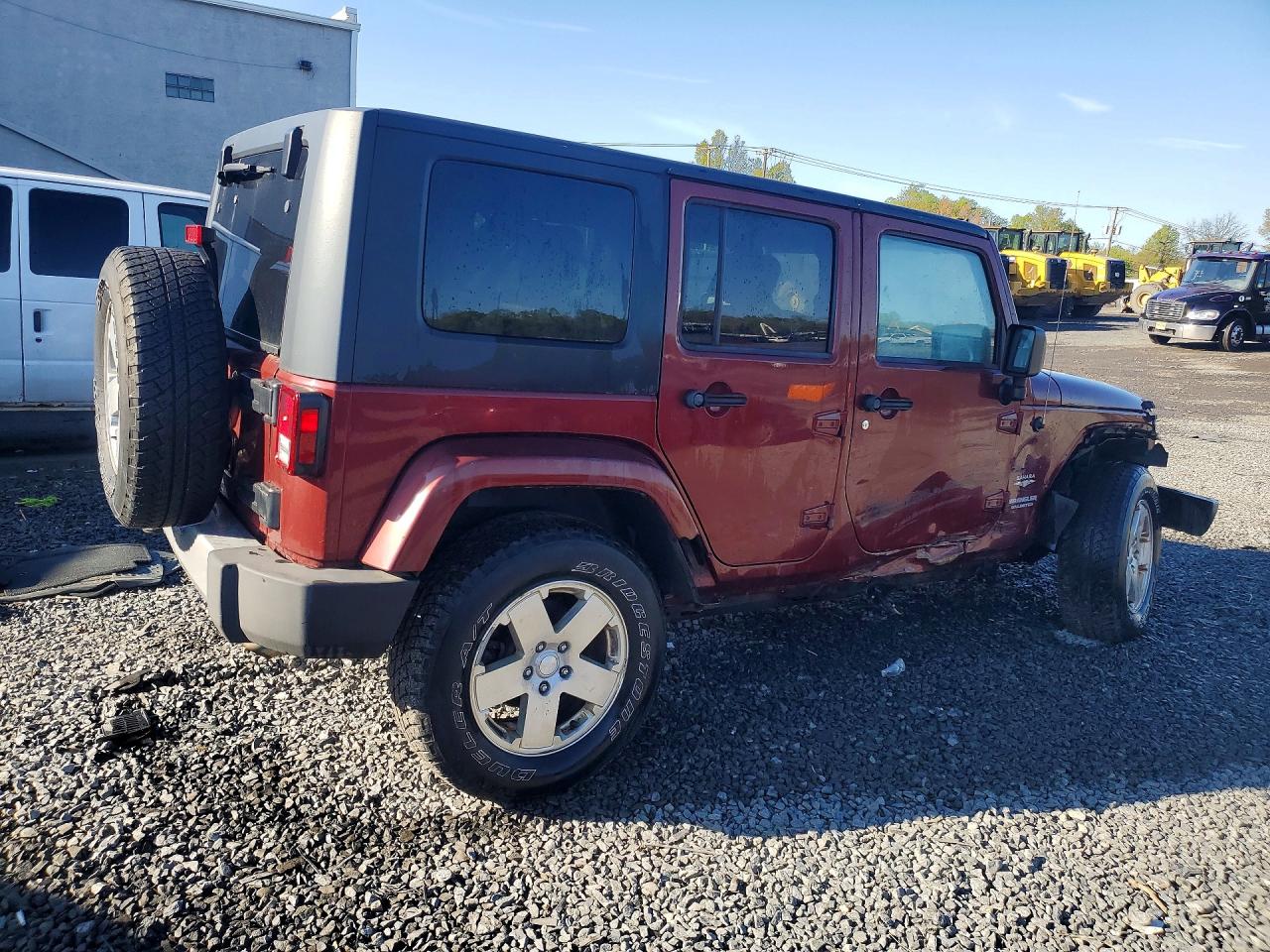 2010 JEEP WRANGLER UNLIMITED SAHARA photo 5