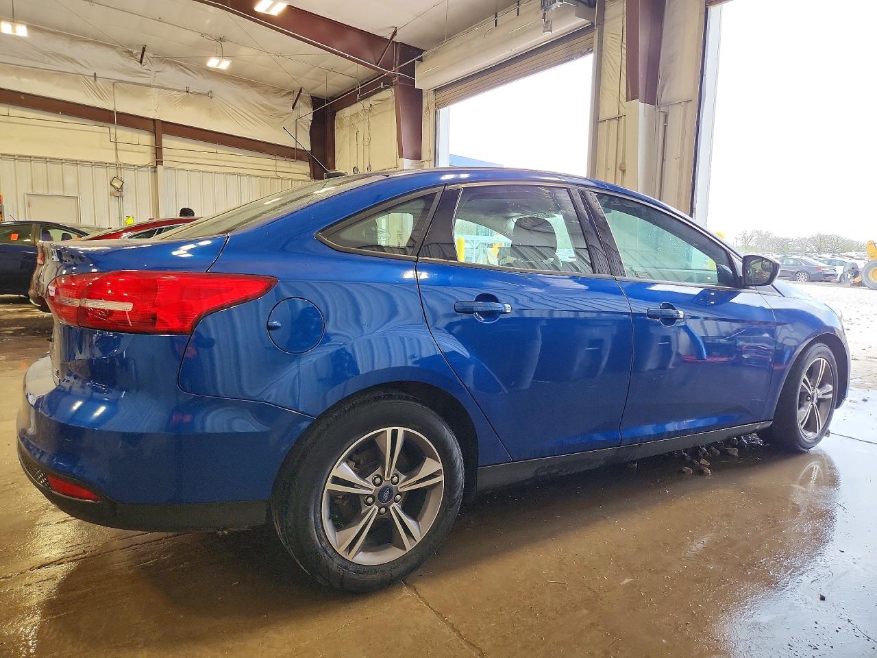 2018 FORD FOCUS SE photo 5
