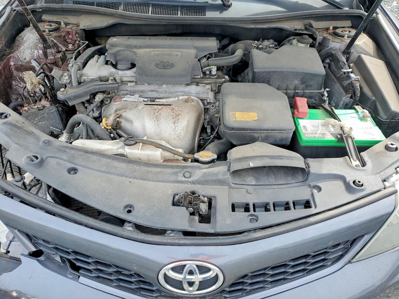 2014 TOYOTA CAMRY SE photo 31