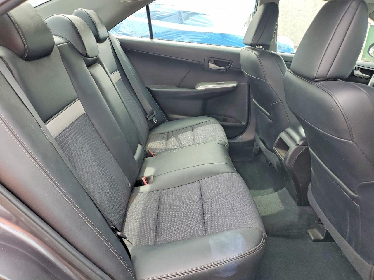 2014 TOYOTA CAMRY SE photo 28