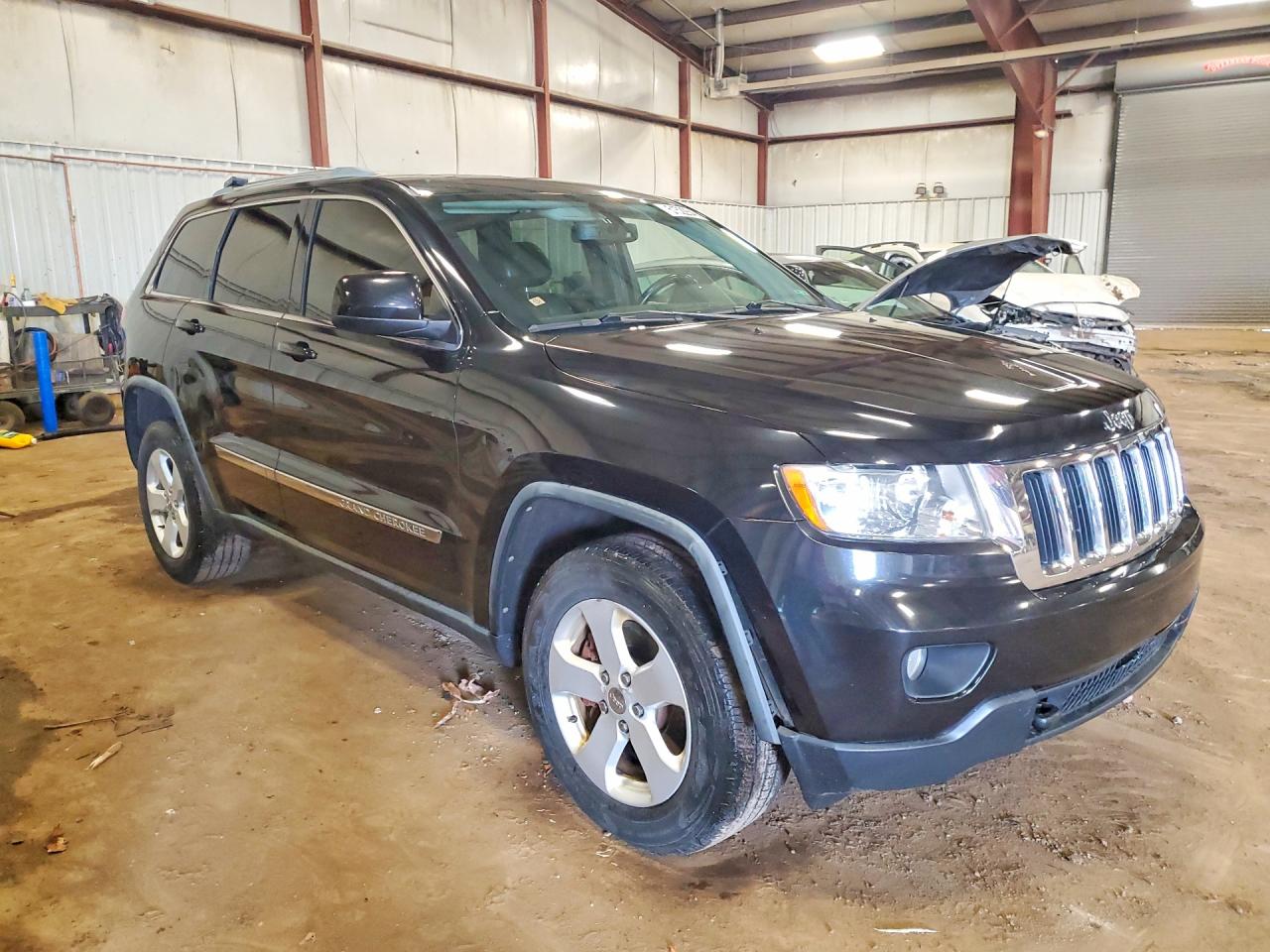 2011 JEEP GRAND CHEROKEE LAREDO photo 7