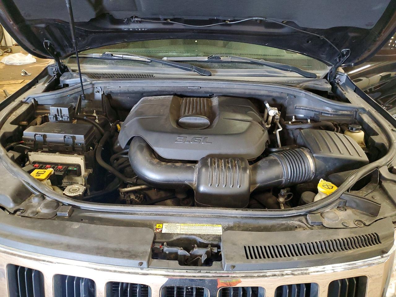 2011 JEEP GRAND CHEROKEE LAREDO photo 23