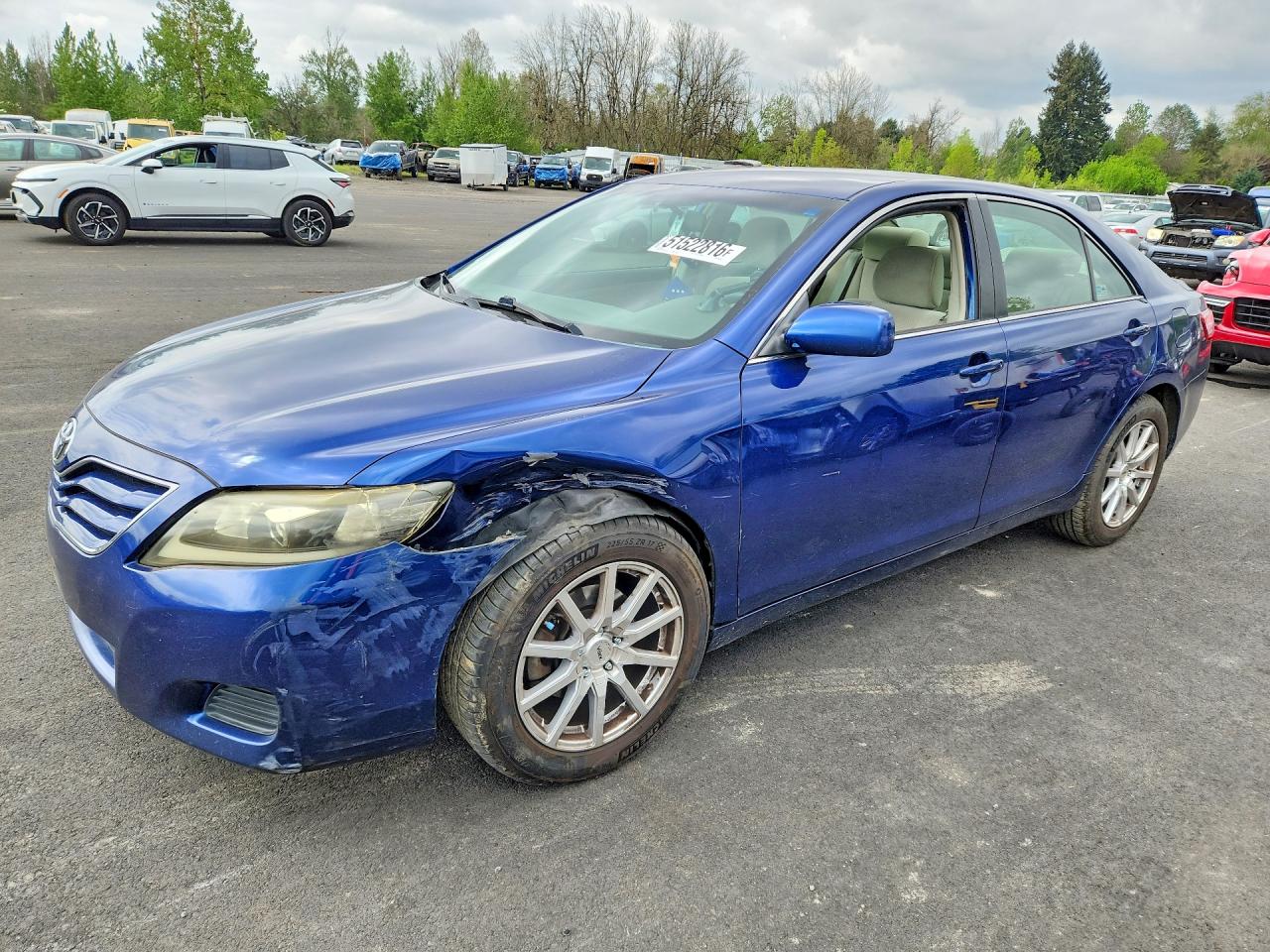 2011 TOYOTA CAMRY