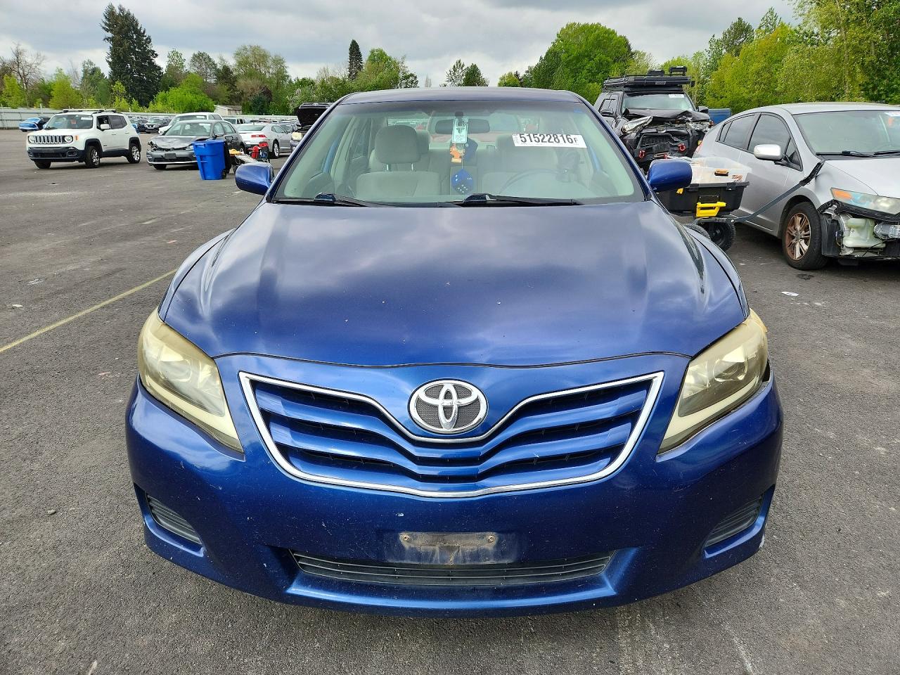 2011 TOYOTA CAMRY LE photo 9