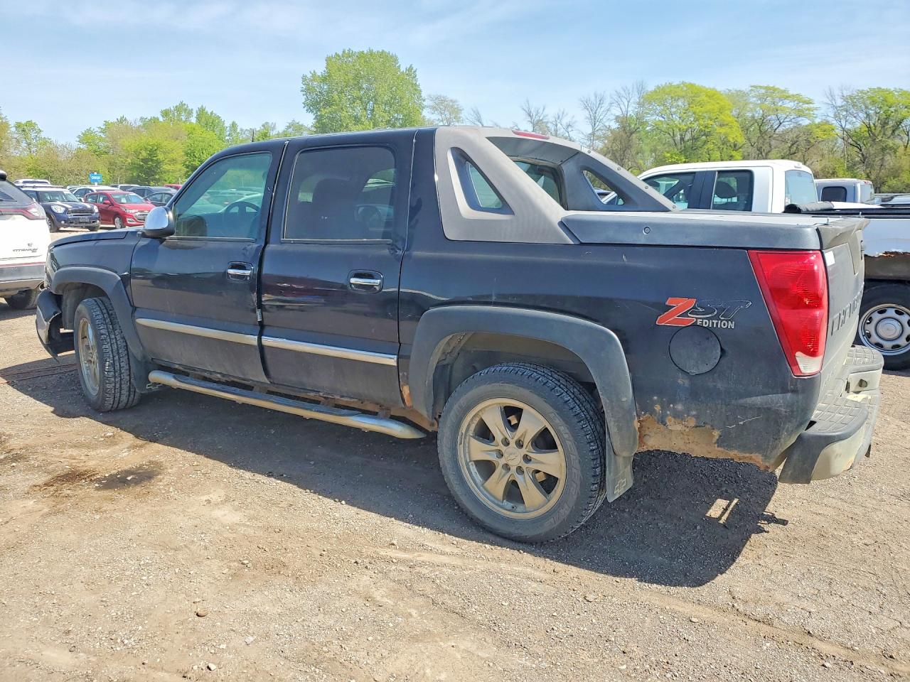 2005 CHEVROLET AVALANCHE K1500 photo 3