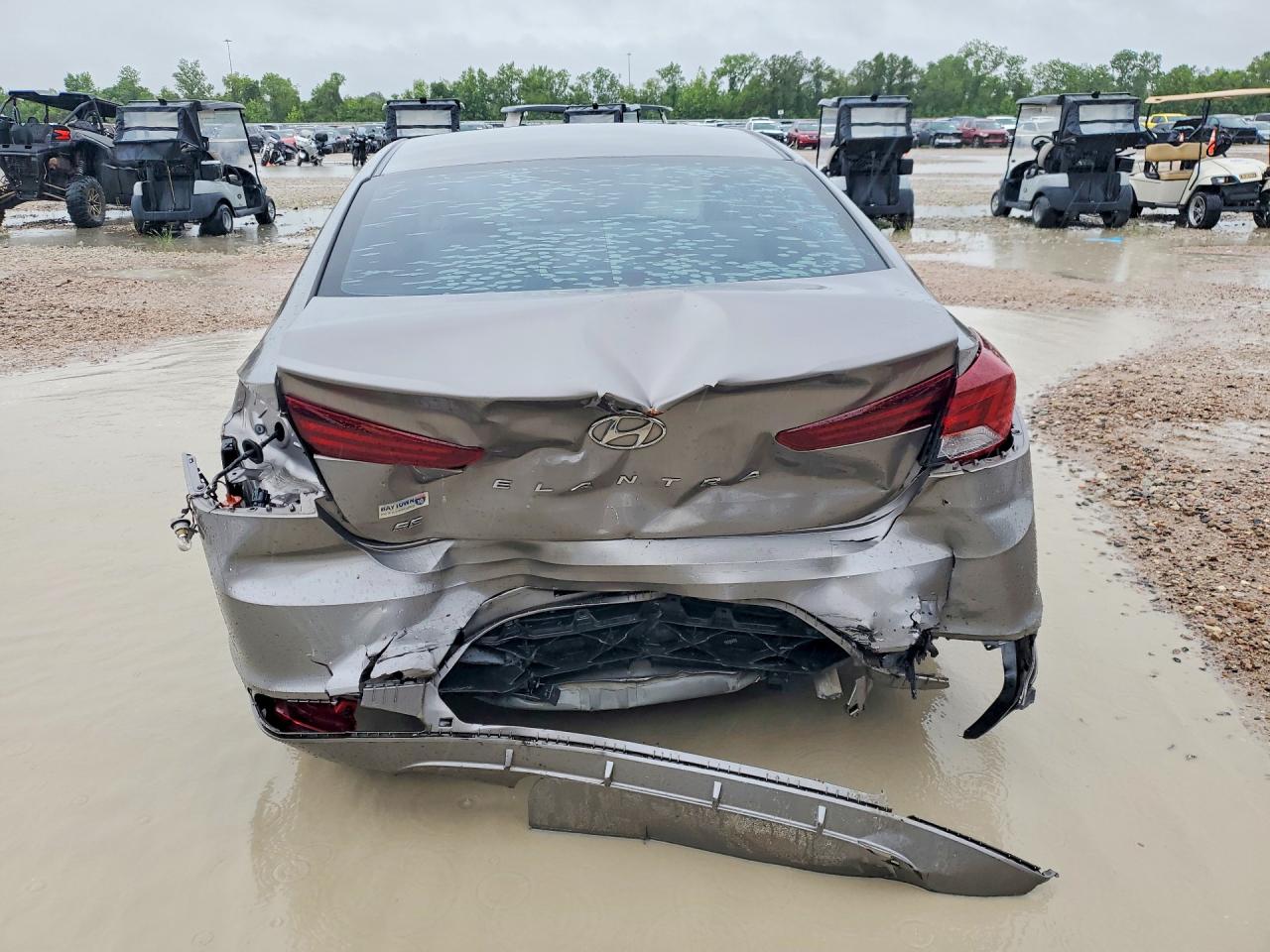 2020 HYUNDAI ELANTRA SE photo 11