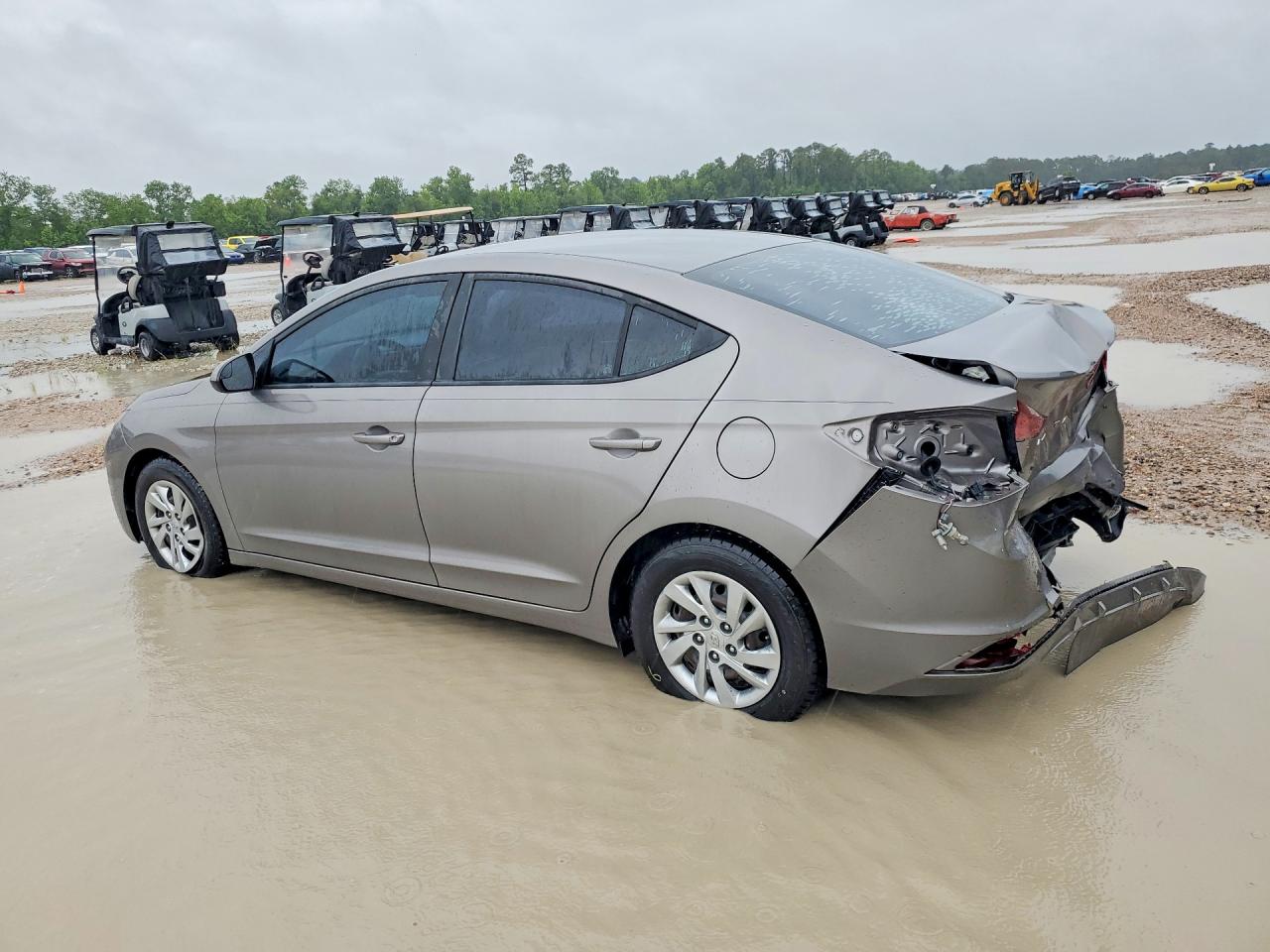 2020 HYUNDAI ELANTRA SE photo 3