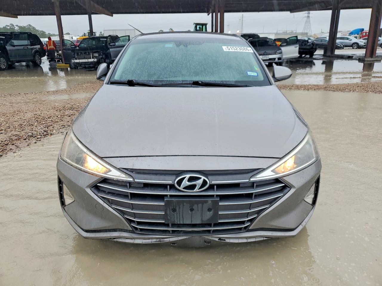 2020 HYUNDAI ELANTRA SE photo 9