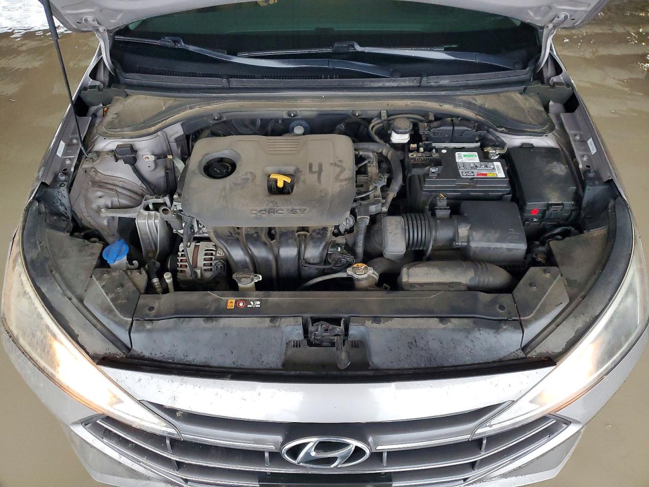 2020 HYUNDAI ELANTRA SE photo 21