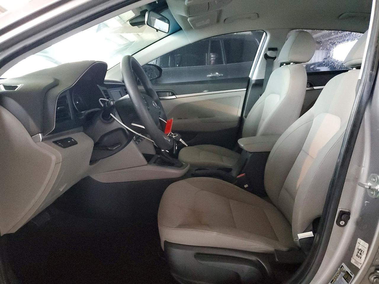 2020 HYUNDAI ELANTRA SE photo 13