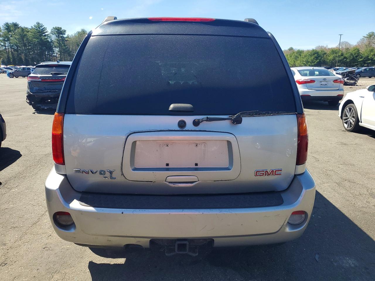 2006 GMC ENVOY DENALI XL photo 11