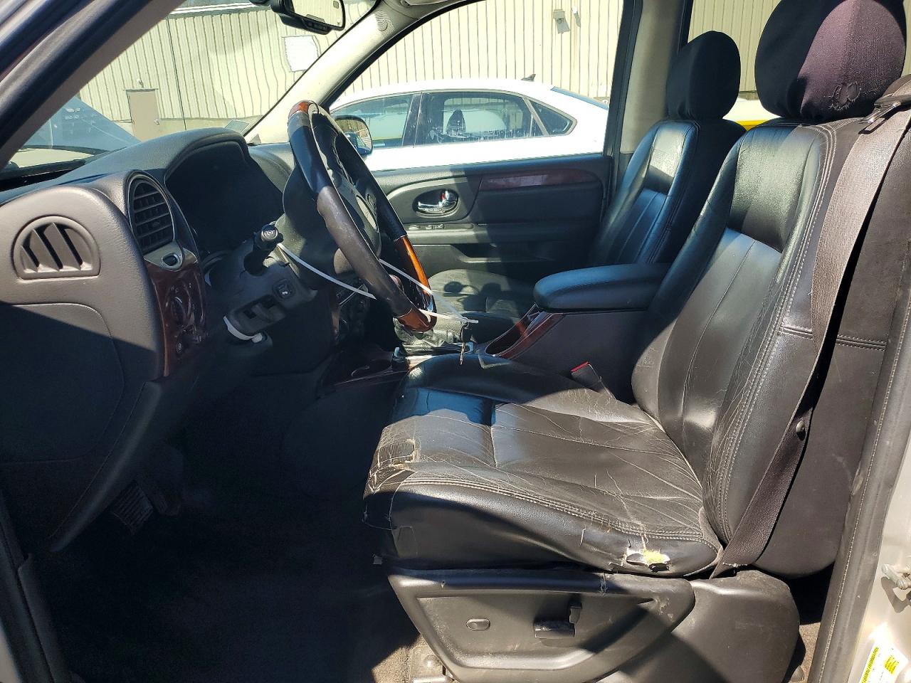 2006 GMC ENVOY DENALI XL photo 13