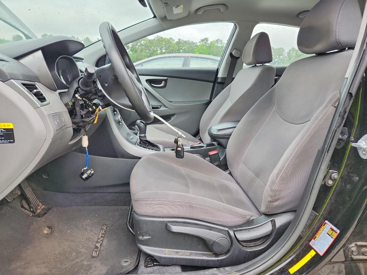 2016 HYUNDAI ELANTRA SE photo 13