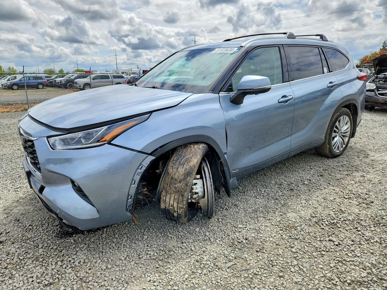 2023 TOYOTA HIGHLANDER HYBRID