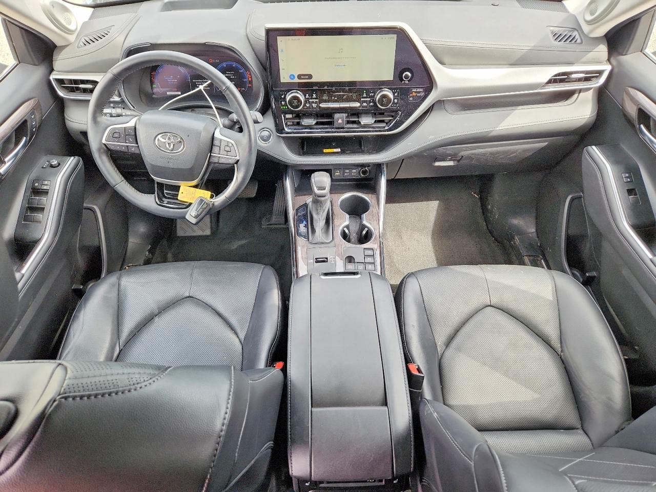 2023 TOYOTA HIGHLANDER HYBRID PLATINUM photo 15