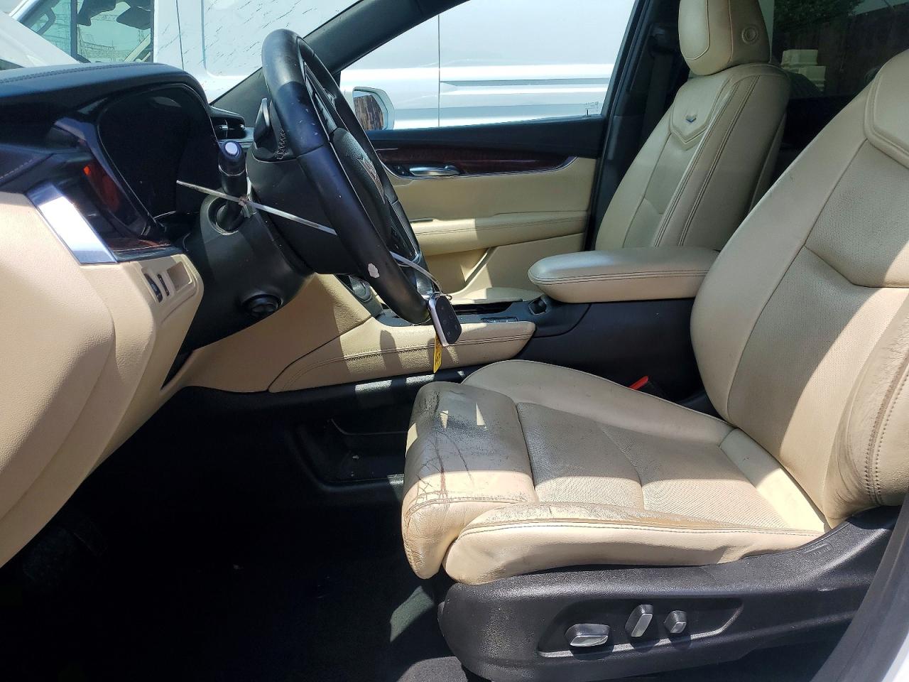 2017 CADILLAC XT5 PREMIUM LUXURY photo 19