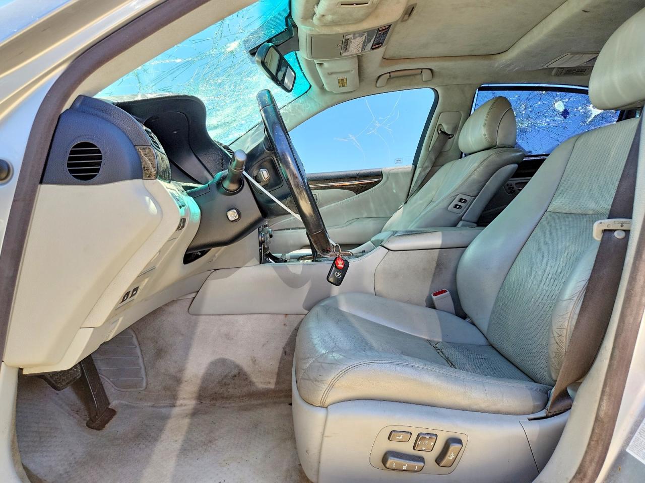 2008 LEXUS LS 460L photo 13