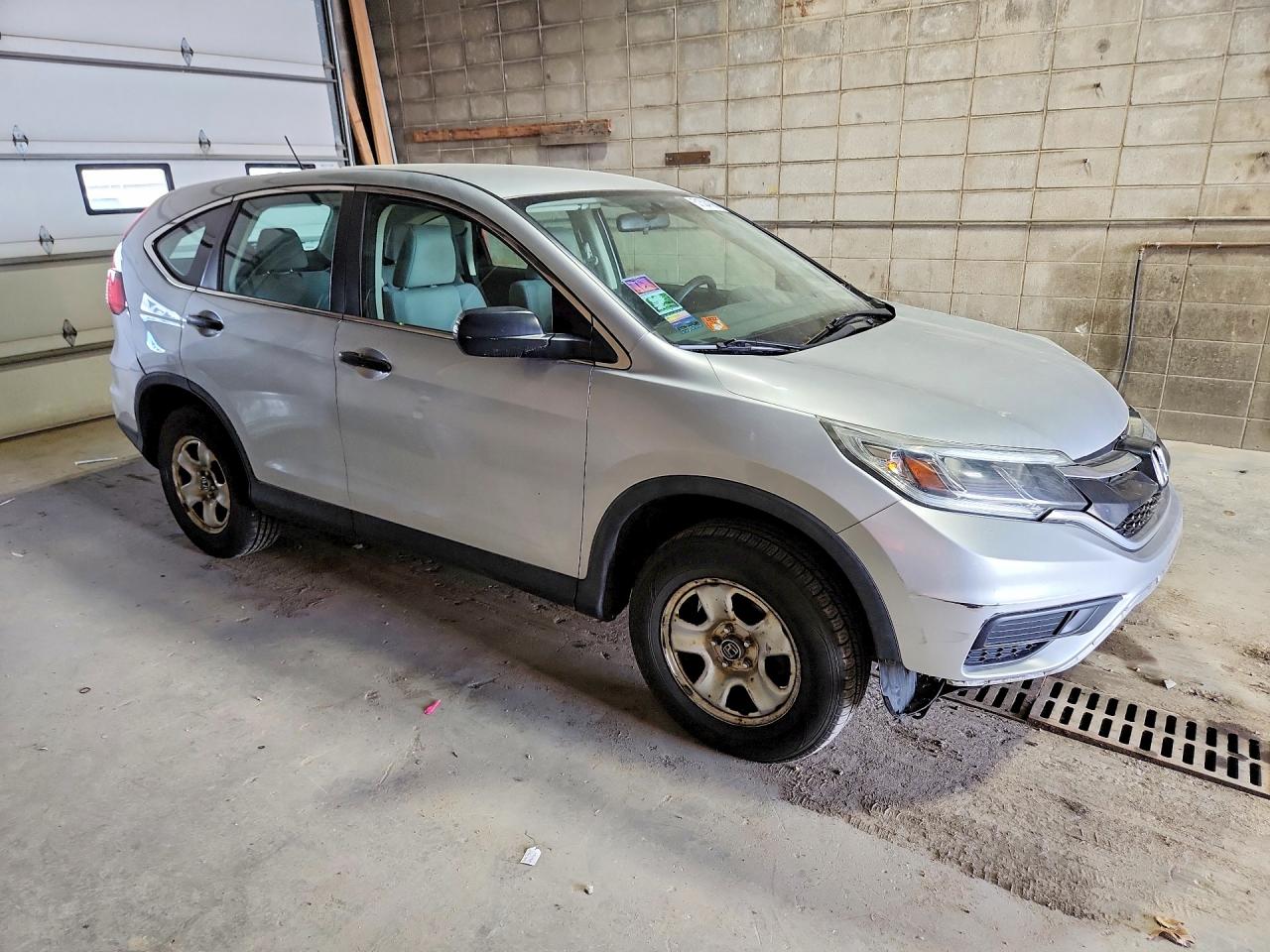 2015 HONDA CR-V LX photo 10