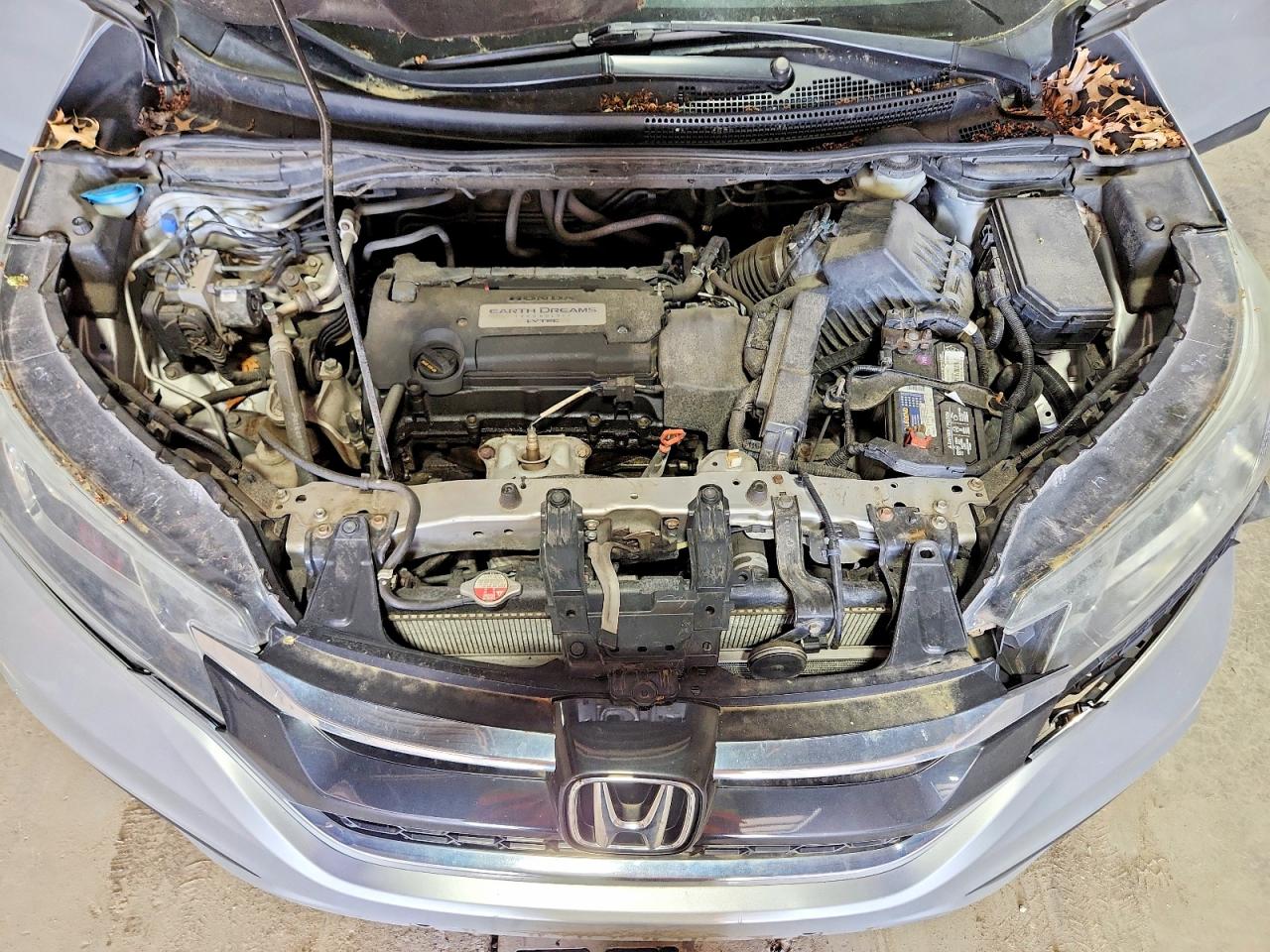 2015 HONDA CR-V LX photo 34