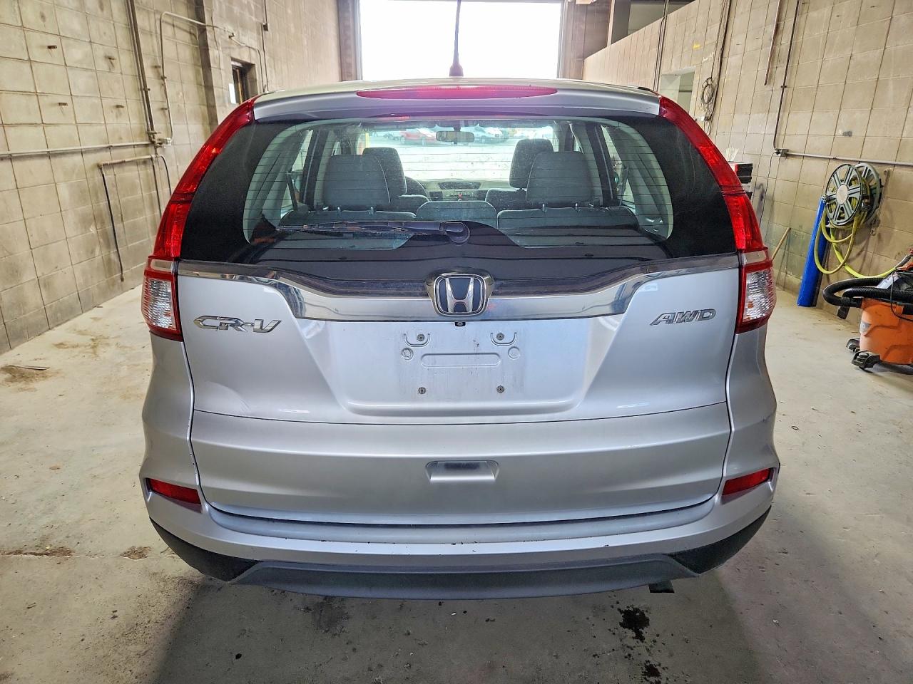2015 HONDA CR-V LX photo 16