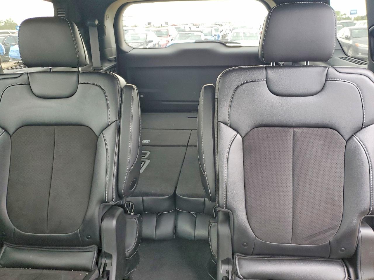 2023 JEEP GRAND CHEROKEE L LAREDO photo 19