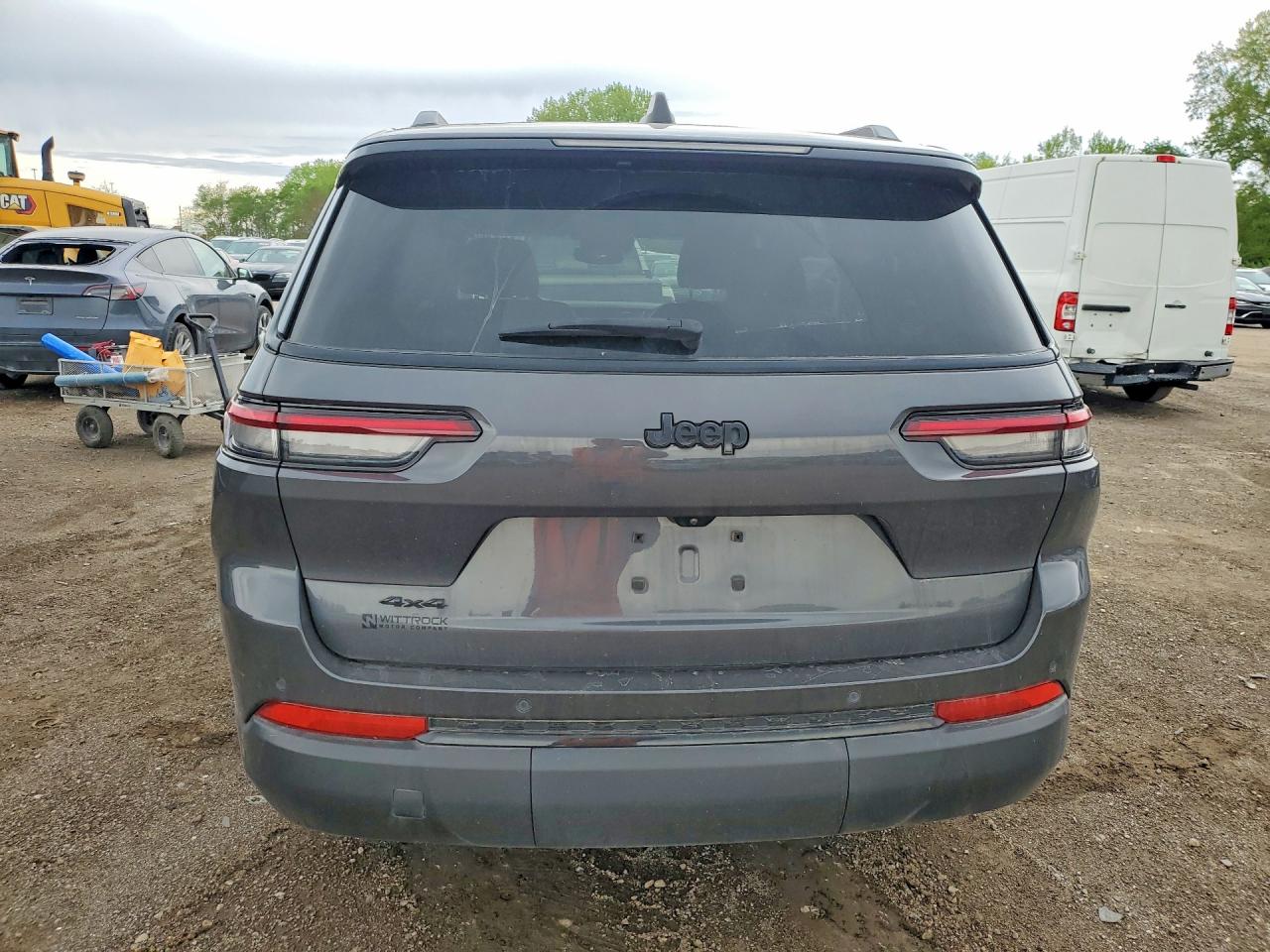 2023 JEEP GRAND CHEROKEE L LAREDO photo 11