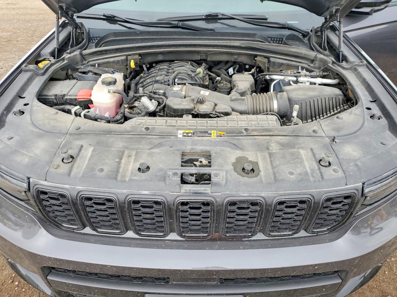 2023 JEEP GRAND CHEROKEE L LAREDO photo 23