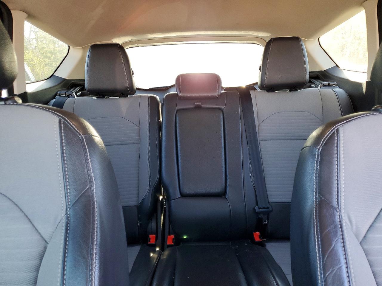 2018 FORD ESCAPE SE photo 28