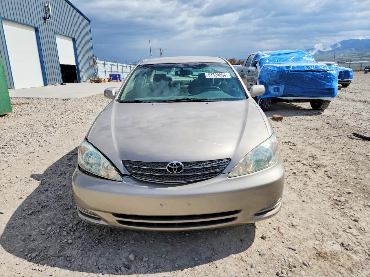 2004 TOYOTA CAMRY LE photo 13