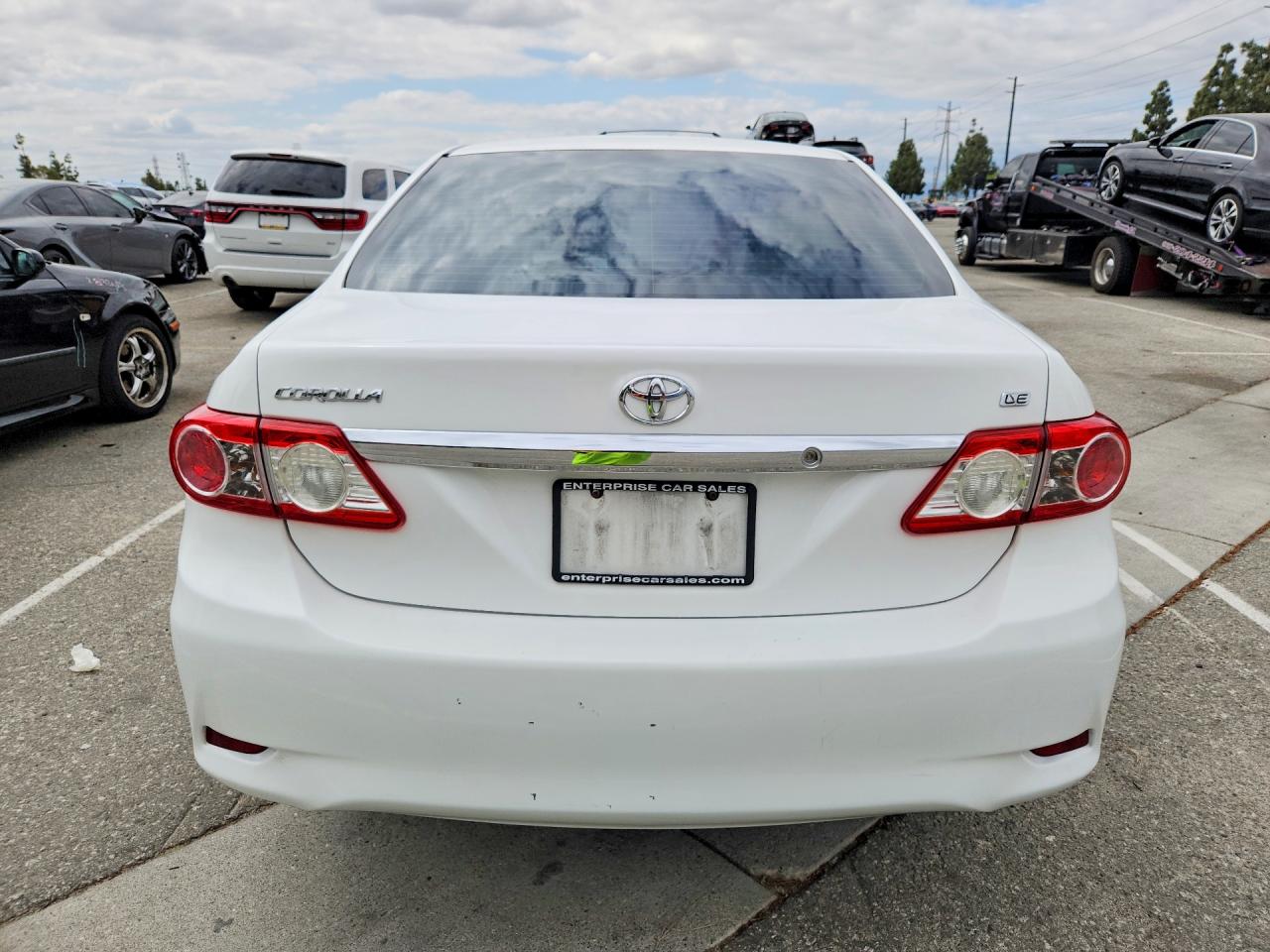 2013 TOYOTA COROLLA LE photo 16