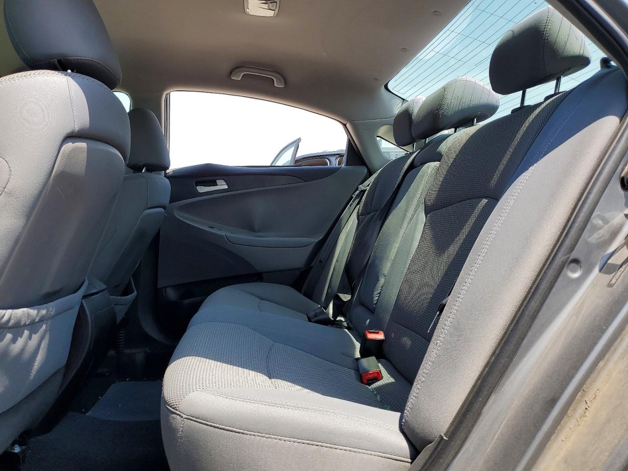 2014 HYUNDAI SONATA GLS photo 19