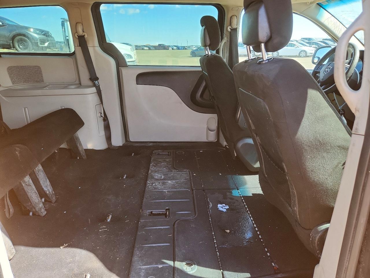 2012 DODGE GRAND CARAVAN SE photo 31