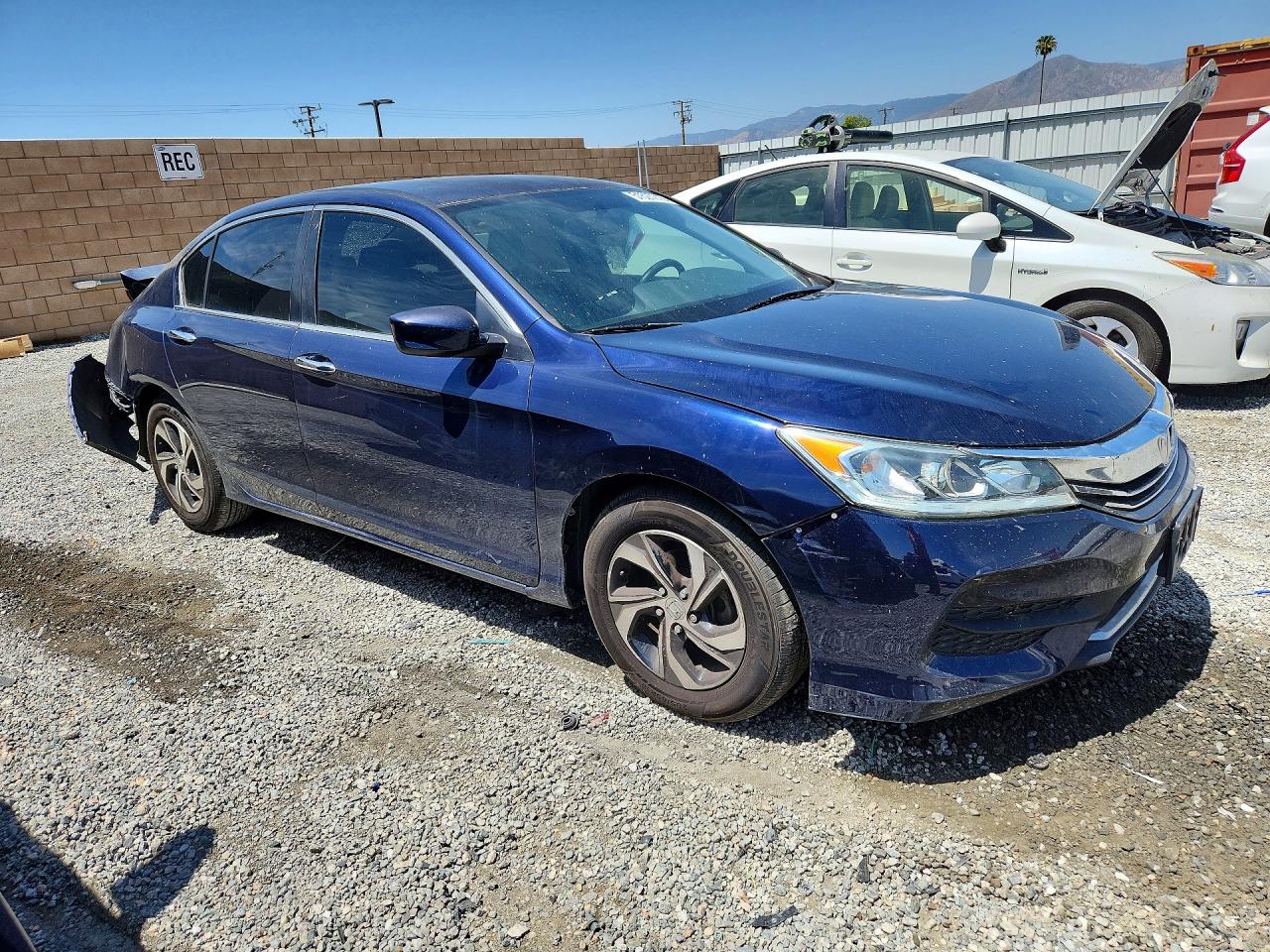 2016 HONDA ACCORD LX photo 7