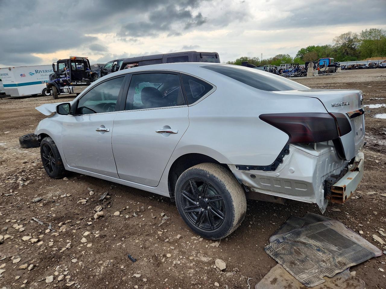 2016 NISSAN SENTRA S photo 3
