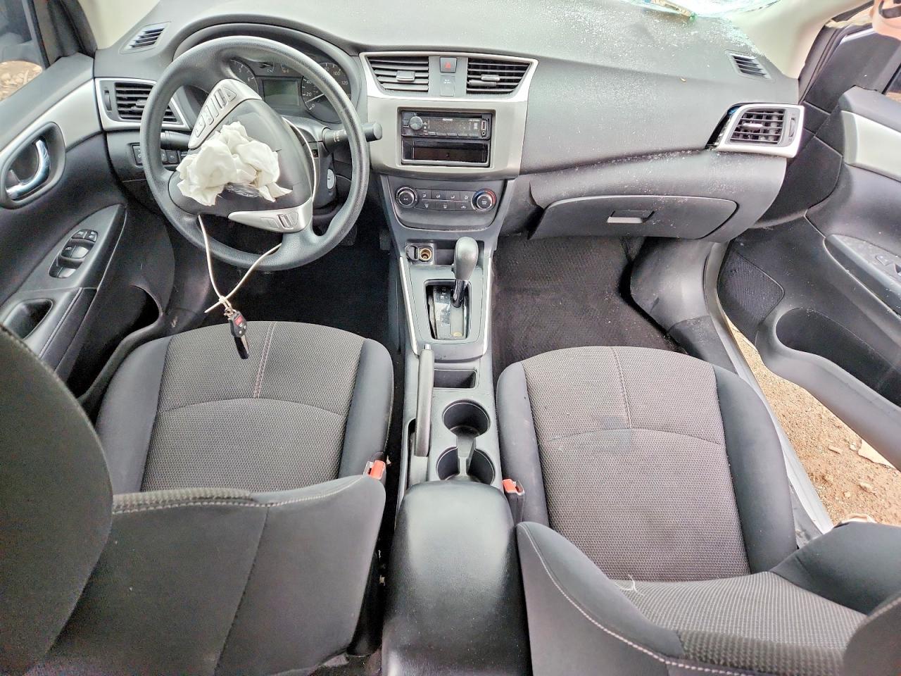 2016 NISSAN SENTRA S photo 15